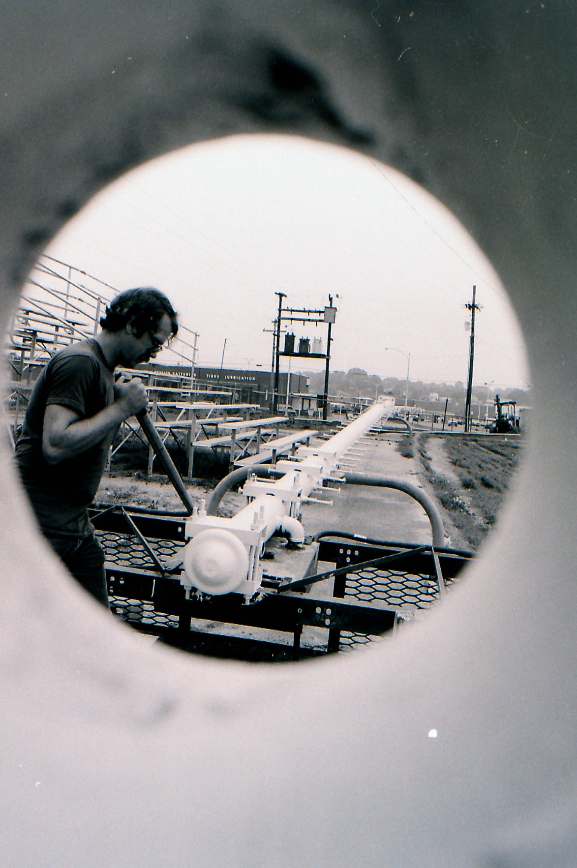 1979-08-29 a light poles eye view 1